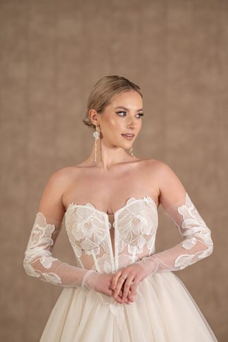 Photo by: Daniel Krzewinski (www.zkumeku.pl)