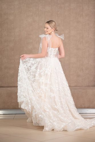 Photo by: Daniel Krzewinski (www.zkumeku.pl)